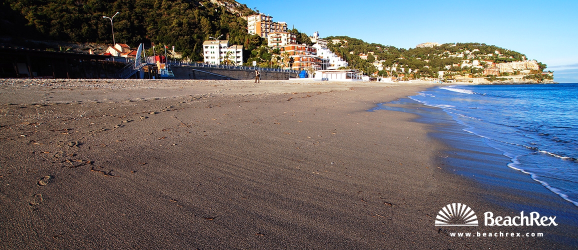 Italien - Liguria -  Spotorno - Strand Maremma