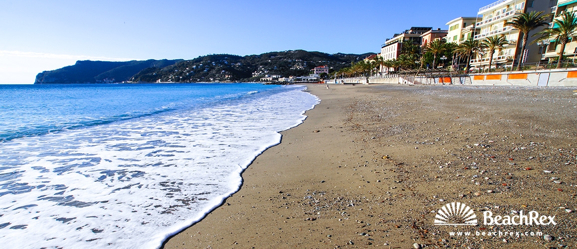 Italien - Liguria -  Spotorno - Strand Spotorno