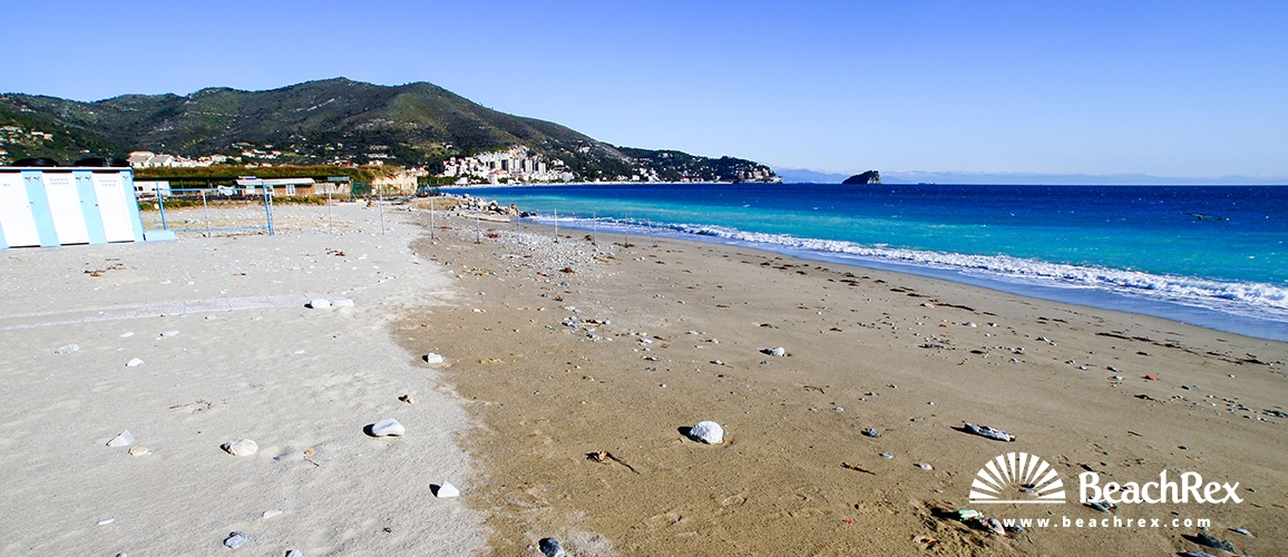 Italien - Liguria -  Spotorno - Strand Chiariventi