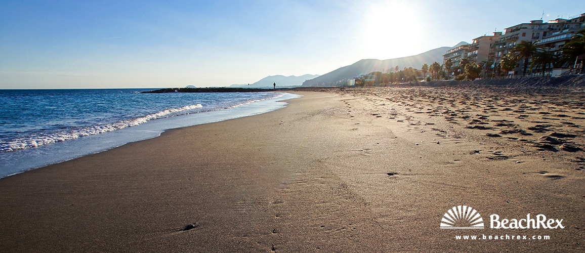 Italia - Liguria -  Loano - Spiaggia Loano