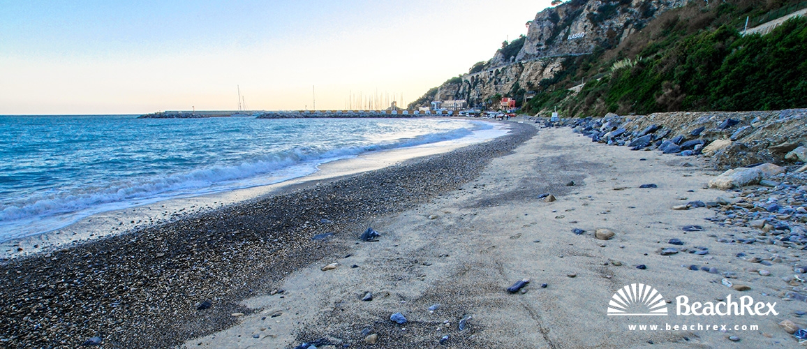 Italy - Liguria -  Alassio - Beach Luca Ferrari