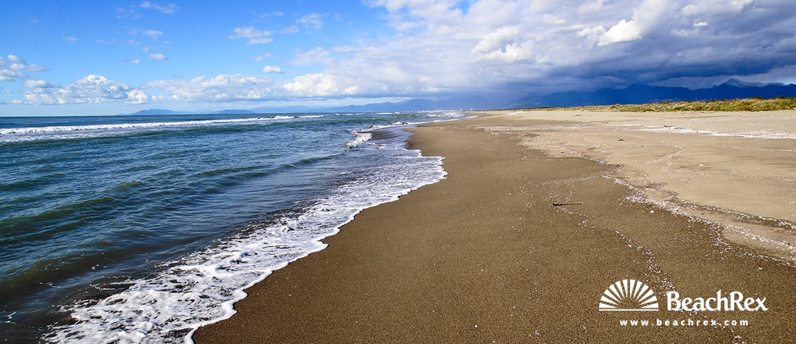 Italia - Toscana -  Torre del Lago - Playa Marina di Vecchiano