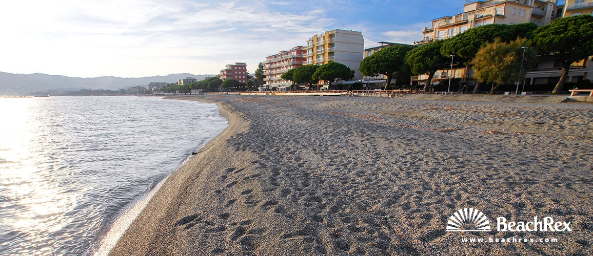 Italy - Liguria -  San Bartolomeo Al Mare - Beach San Bartolomeo