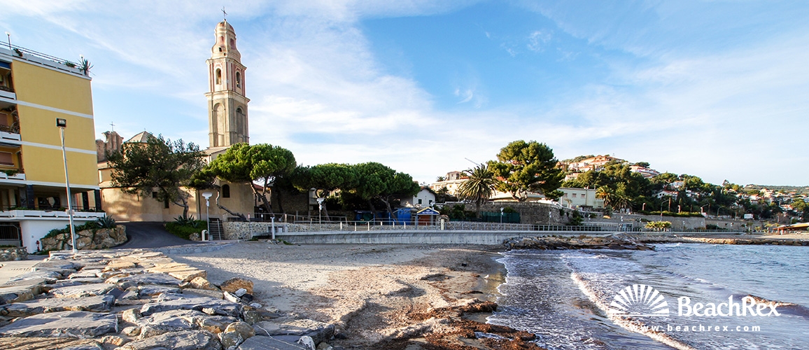Italy - Liguria -  San Lorenzo al Mare - Beach Vele