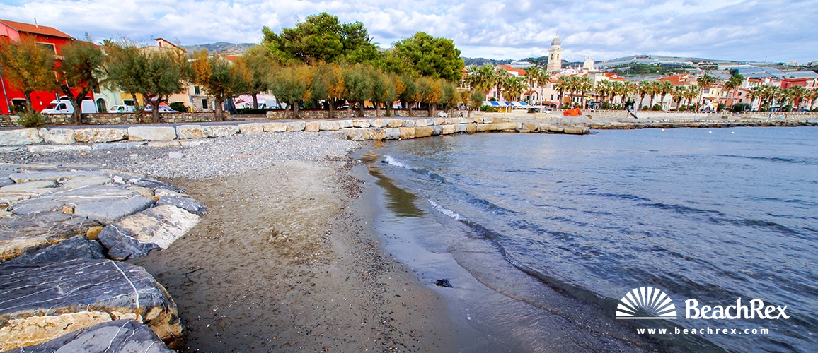 Italy - Liguria -  Riva Ligure - Beach Riva