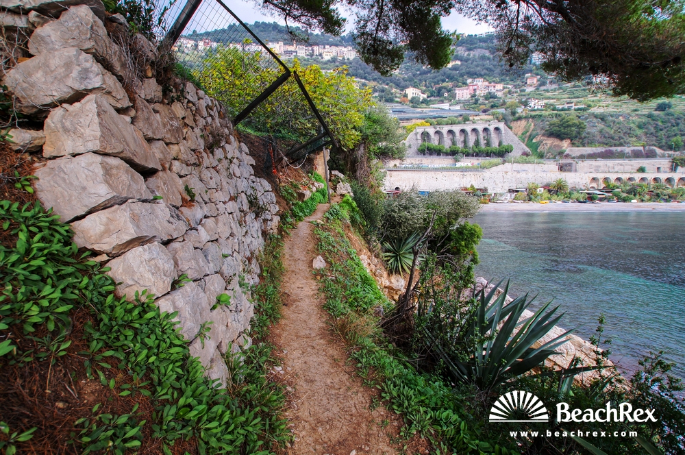 Italia - Liguria -  Grimaldi - Spiaggia Beniamin