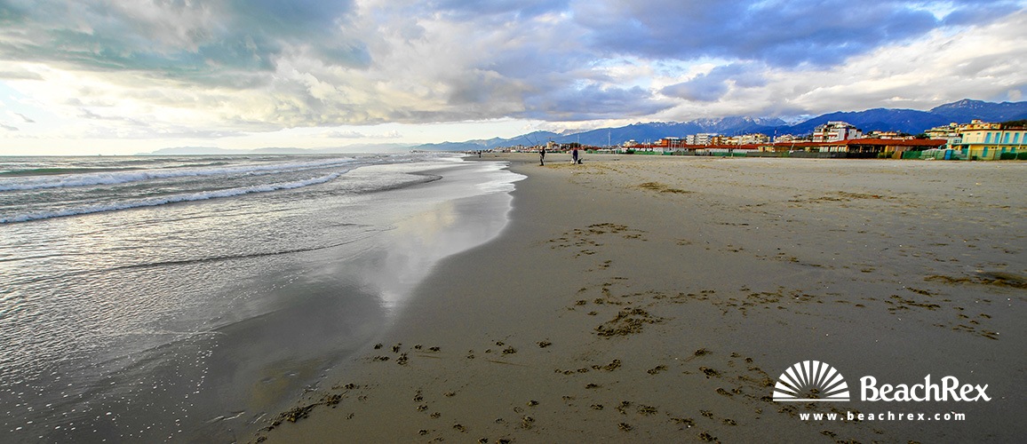 Italy - Toscana -  Viareggio - Beach Viareggio