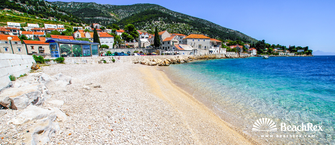 Croatie - Dalmatie  Split - Ile Brač -  Bol - Plage Port Bol