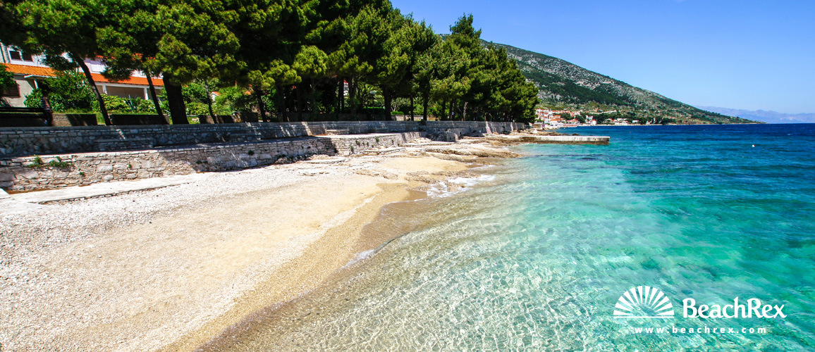 Croatie - Dalmatie  Split - Ile Brač -  Bol - Plage Čempresa