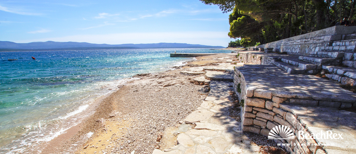 Croatie - Dalmatie  Split - Ile Brač -  Bol - Plage Čempresa