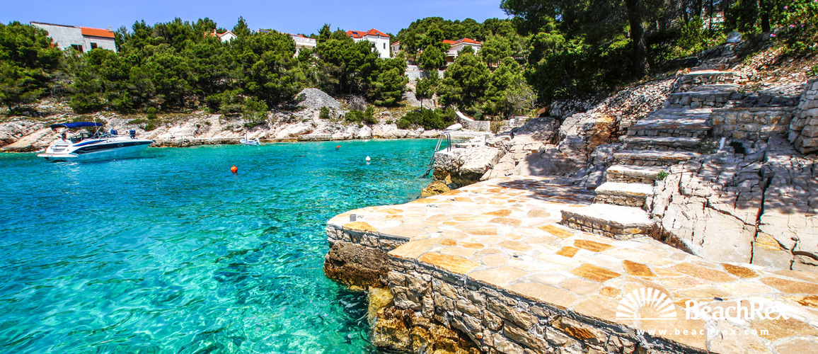 Croatie - Dalmatie  Split - Ile Brač -  Milna - Plage Duboka