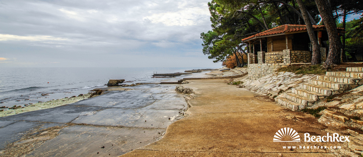 Croatia - Istra -  Novigrad - Beach Kastanija