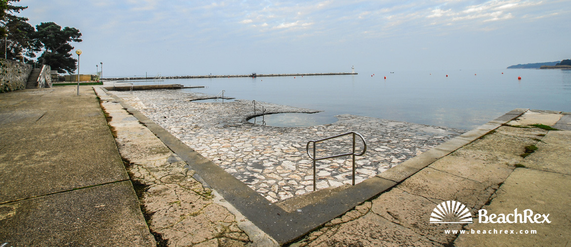 Croatia - Istra -  Novigrad - Beach Park
