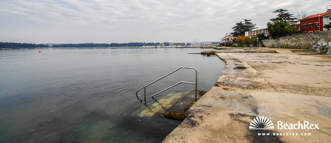 Croatia - Istra -  Novigrad - Beach Park