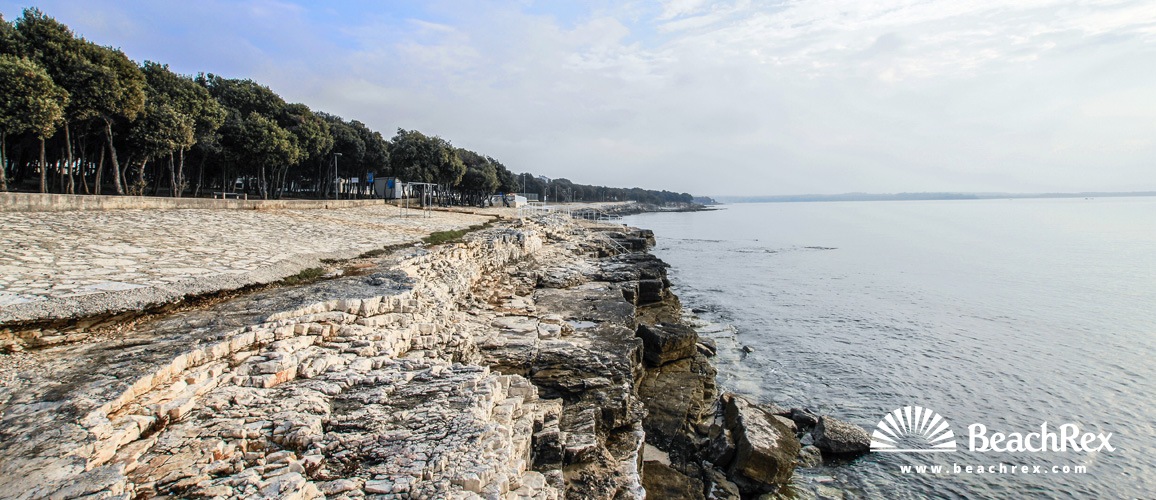 Croatia - Istra -  Novigrad - Beach Lanterna