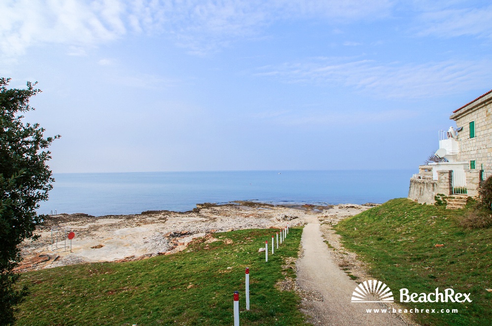 Croatia - Istra -  Novigrad - Beach Lanterna