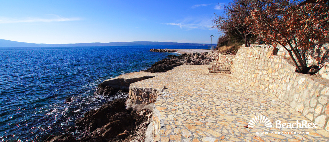 Croatia - Kvarner -  Novi Vinodolski - The View beach