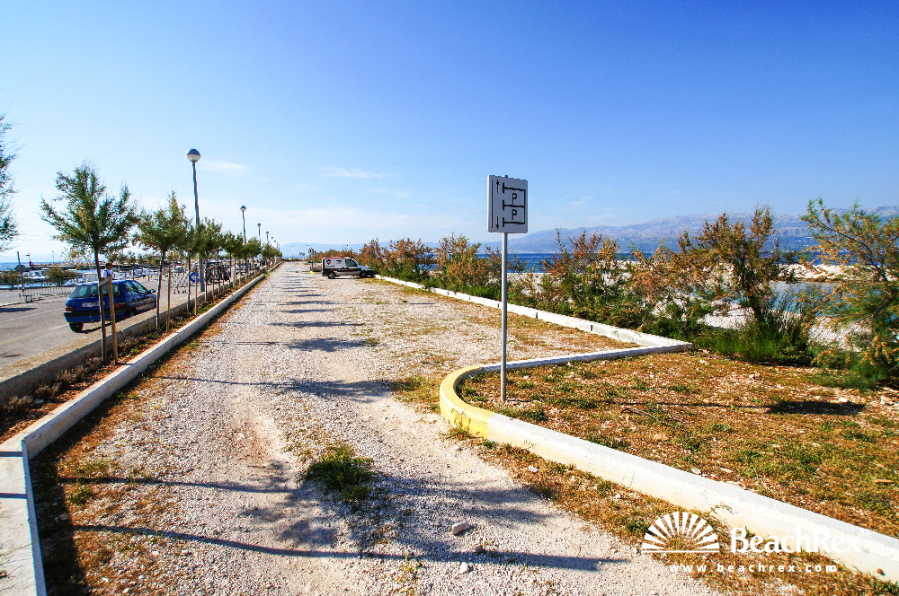 Hrvatska - Dalmacija  Split - Otok Brač -  Supetar - Plaža Vrilo