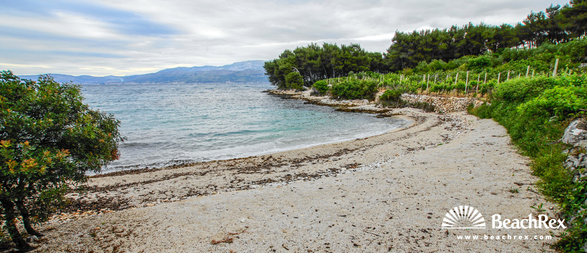 Croatia - Dalmatia  Split - Island Brač -  Splitska - Beach Vela lučica