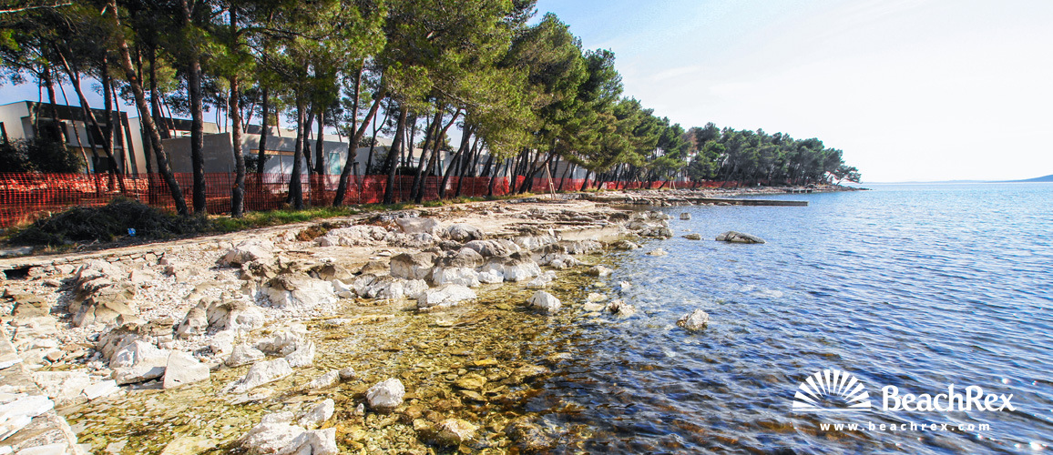 Croatie - Dalmatie  Zadar -  Biograd na Moru - Plage Crvena Luka