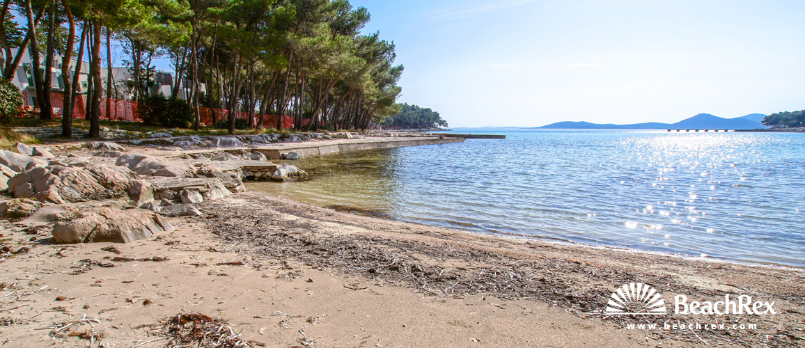 Croatie - Dalmatie  Zadar -  Biograd na Moru - Plage Crvena Luka