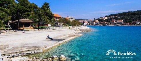Hrvatska - Dalmacija  Šibenik -  Tisno - Plaža Tisno