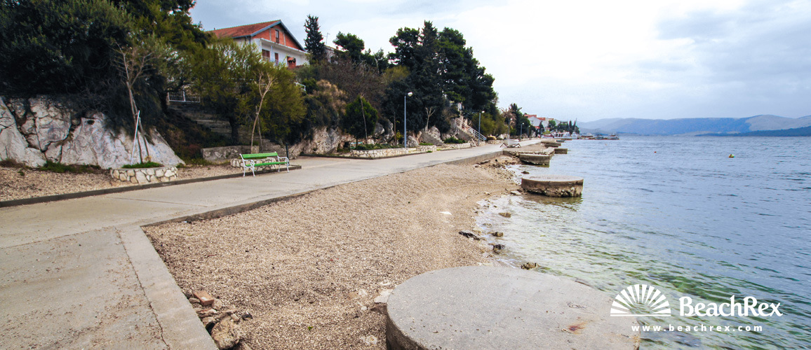Croatie - Dalmatie  Šibenik -  Brodarica - Plage Brodarica