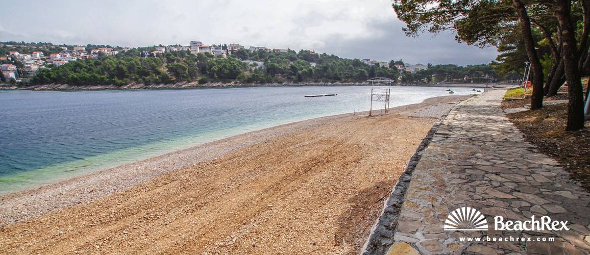 Croatia - Dalmatia  Šibenik -  Primošten - Gradska beach