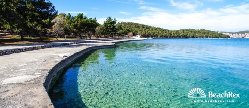 Croatie - Dalmatie  Šibenik - Ile Murter -  Jezera - Plage Lovišća
