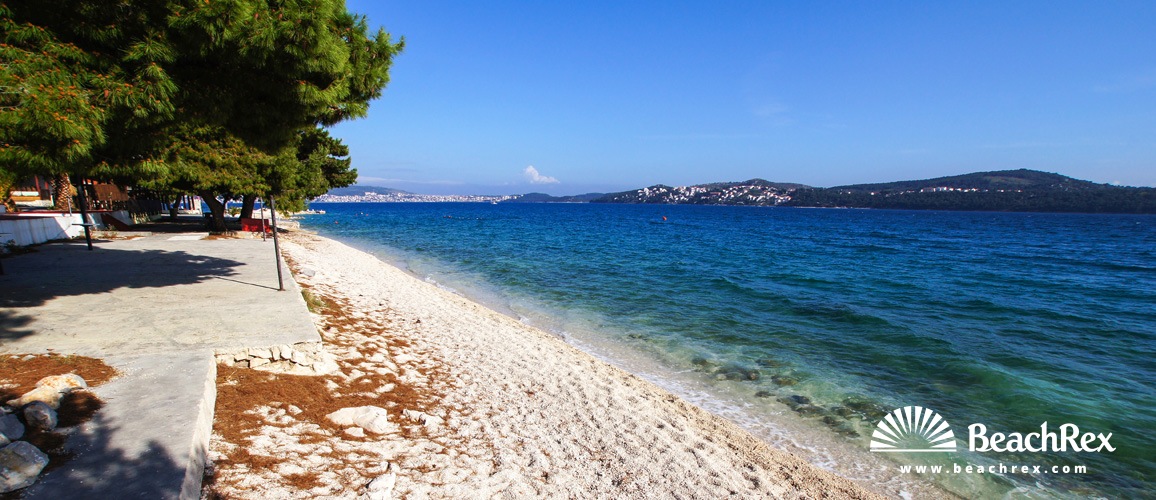 Croatia - Dalmatia  Split -  Seget Donji - Beach Medena