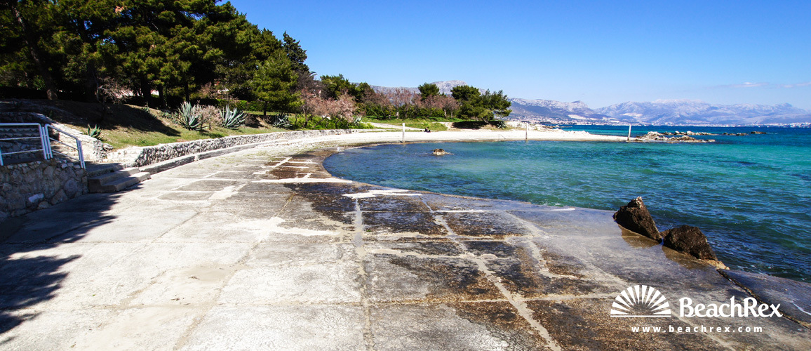Croatia - Dalmatia  Split -  Kaštel- Štafilić - Beach Resnik