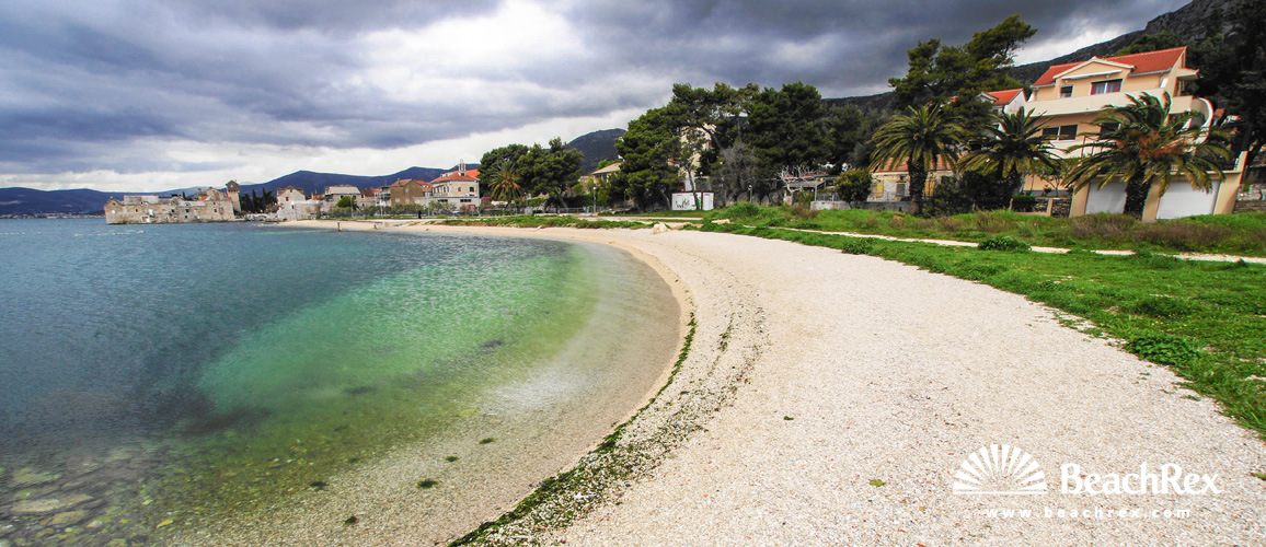 Croatia - Dalmatia  Split -  Kaštela - Beach Kaštel Gomilica
