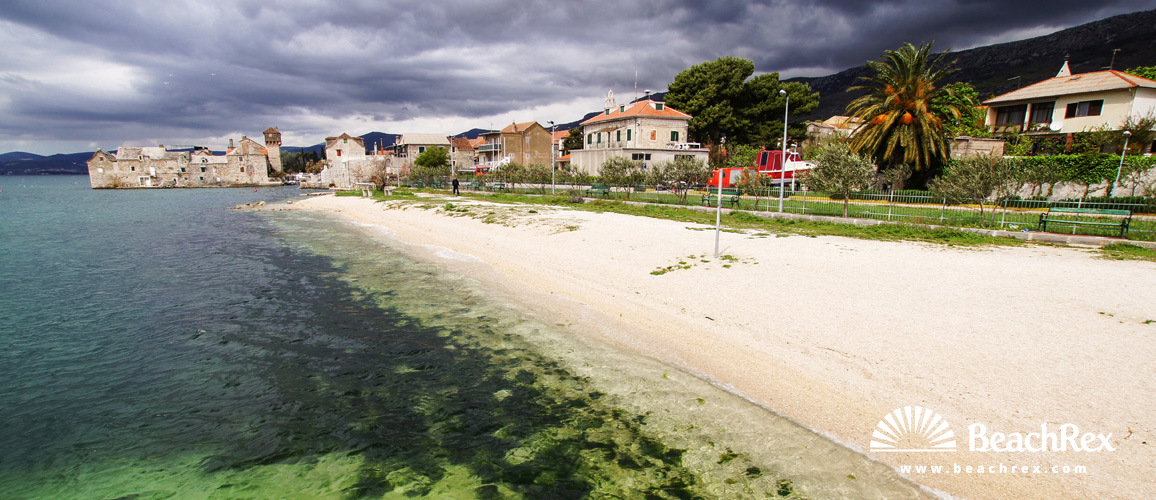 Croatia - Dalmatia  Split -  Kaštela - Beach Kaštel Gomilica