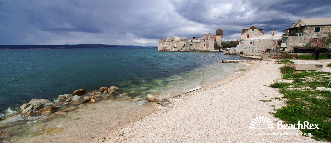 Croatia - Dalmatia  Split -  Kaštela - Beach Kaštel Gomilica