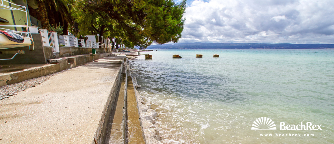 Croatia - Dalmatia  Split -  Podstrana - Beach Mutogras