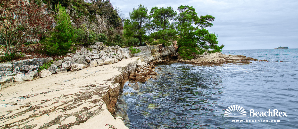 Croatia - Istra -  Rovinj - Beach Zlatni Rt