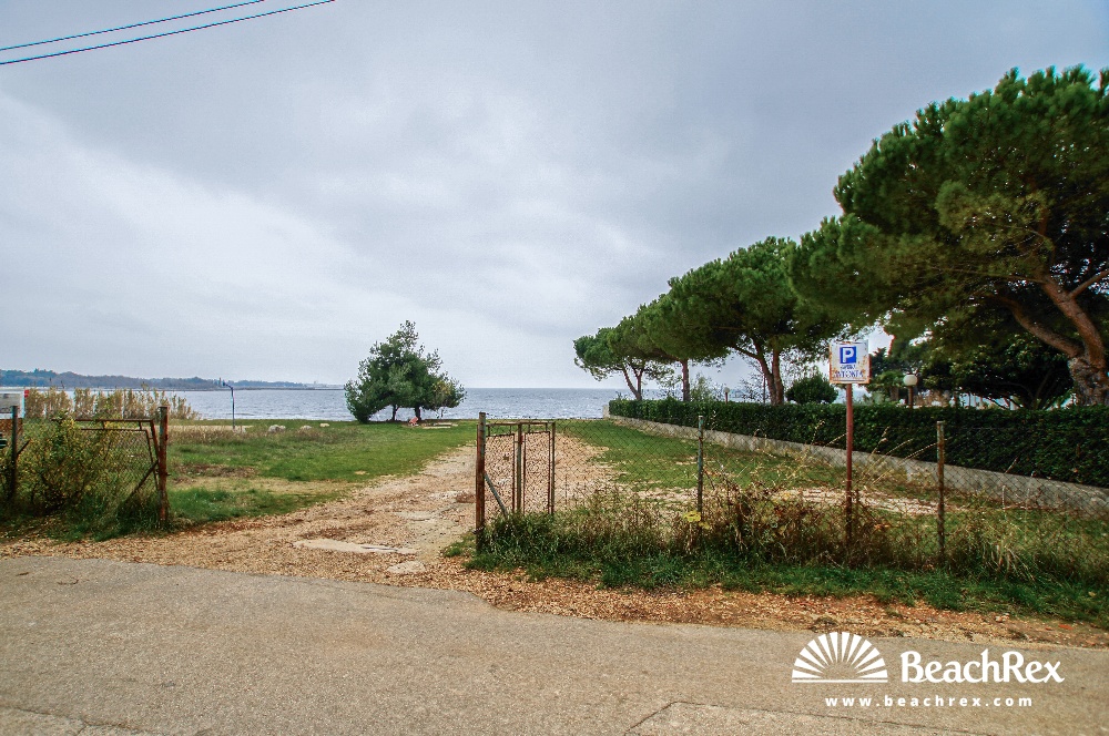 Croatie - Istra -  Zambratija - Plage Zambratija