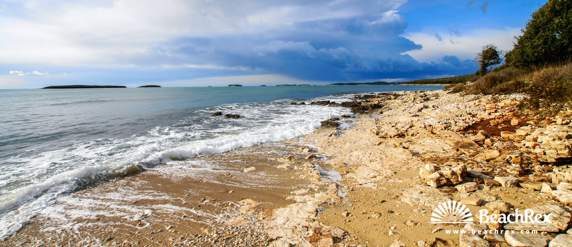 Croatia - Istra -  Rovinj - Beach Cisterna