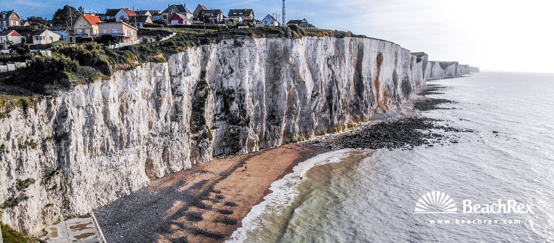 France - HautsdeFrance -  Ault - Plage d'Ault