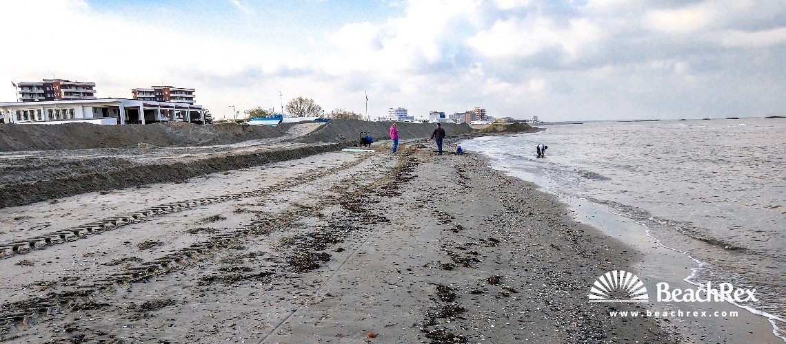 Italia - Emilia Romagna -  Comacchio - Spiaggia Lido delle Nazioni
