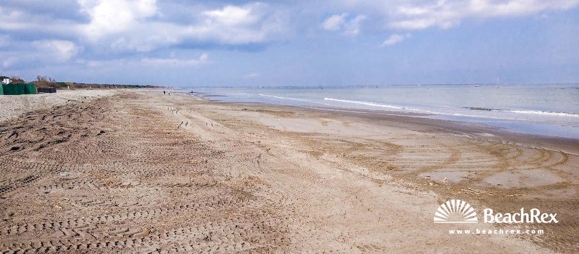 Italia - Emilia Romagna -  Comacchio - Spiaggia Lido di Volano