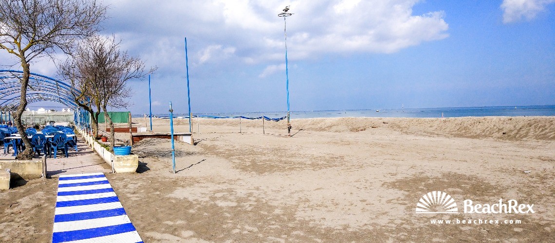 Italia - Emilia Romagna -  Comacchio - Spiaggia Lido di Volano