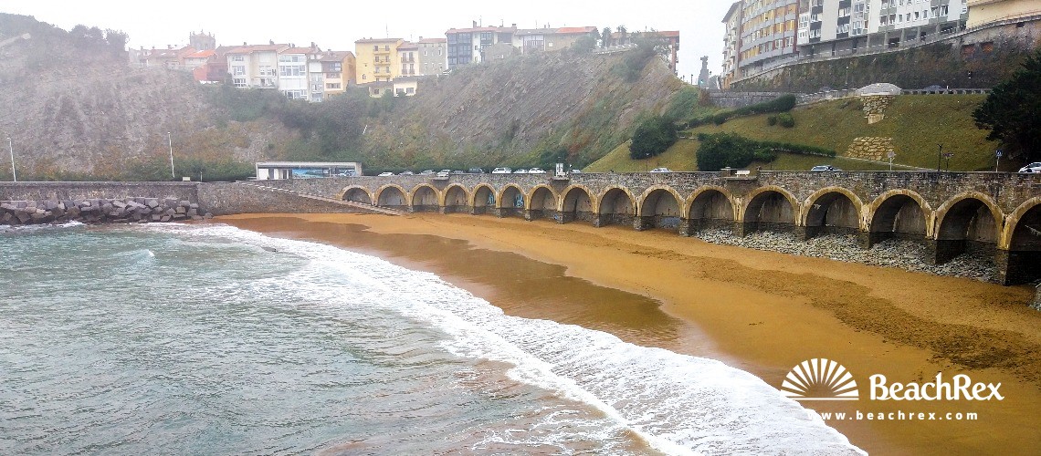 Spain - País Vasco -  Guetaria - Playa de Gaztetape