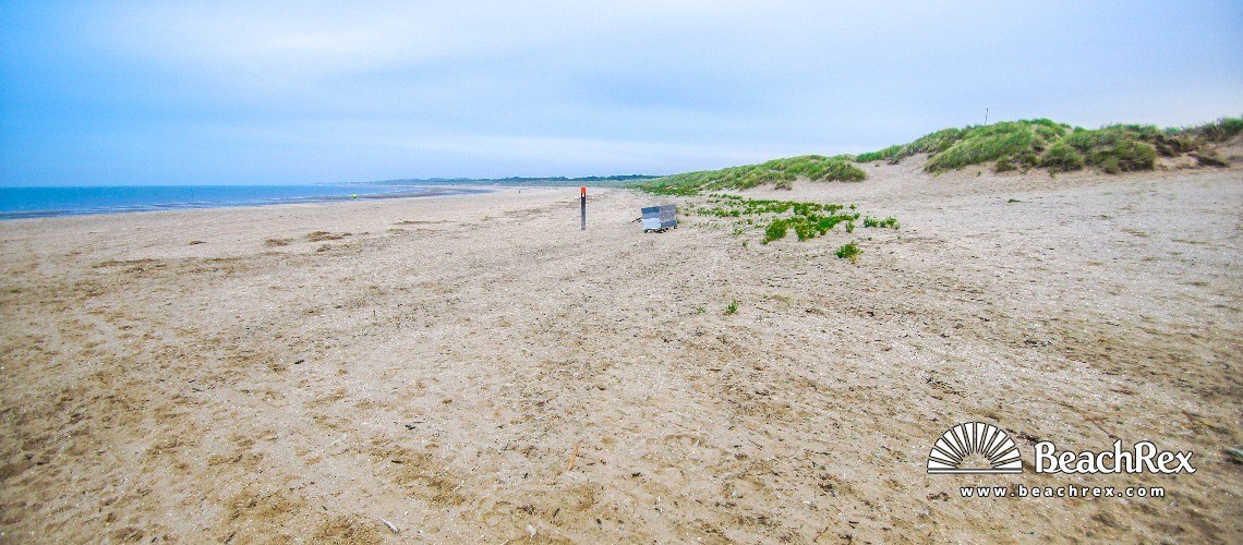 Netherlands - ZuidHolland -  Hellevoetsluis - Strand Haringvlietsluizen