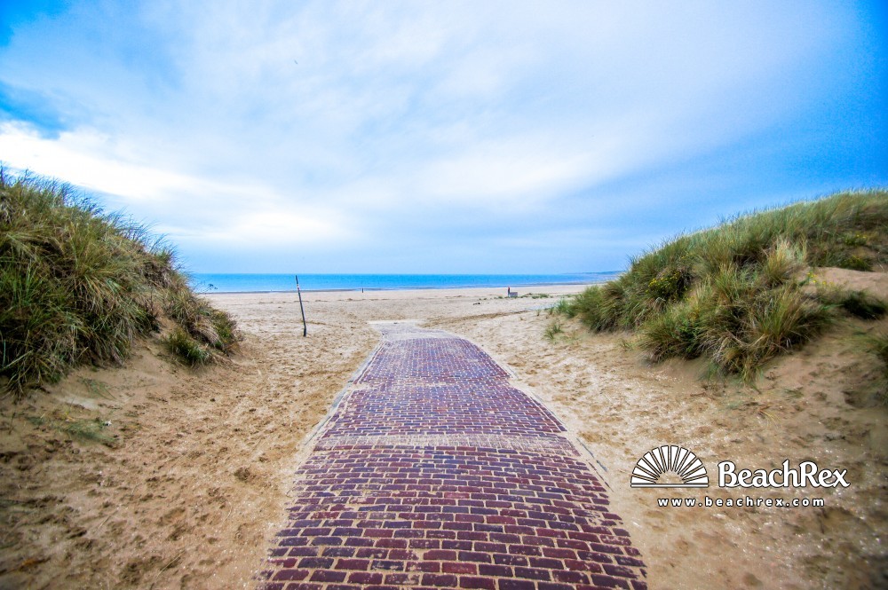 Netherlands - ZuidHolland -  Hellevoetsluis - Strand Haringvlietsluizen