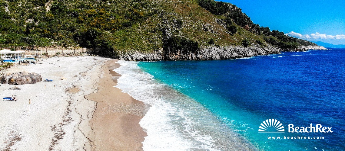Albania - Vlorë -  Himarë - Plazhi i Llamanit