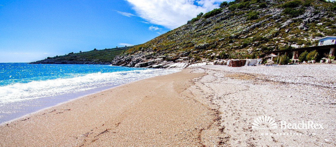 Albania - Vlorë -  Himarë - Plazhi i Llamanit