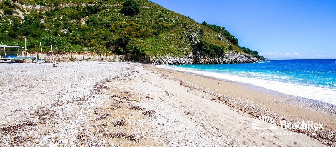 Albania - Vlorë -  Himarë - Plazhi i Llamanit