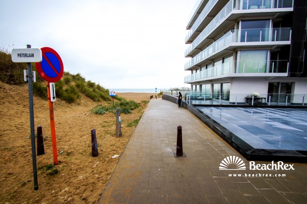 Belgium - WestVlaanderen -  Koksijde - Strand Sint-Idesbald