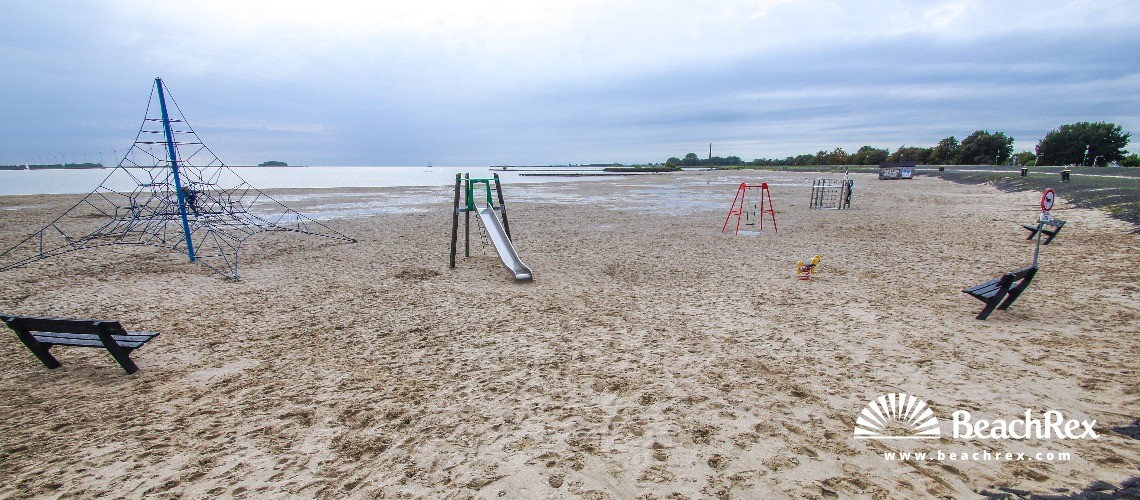 Netherlands - Friesland -  Lemmer - Lemsterstrand